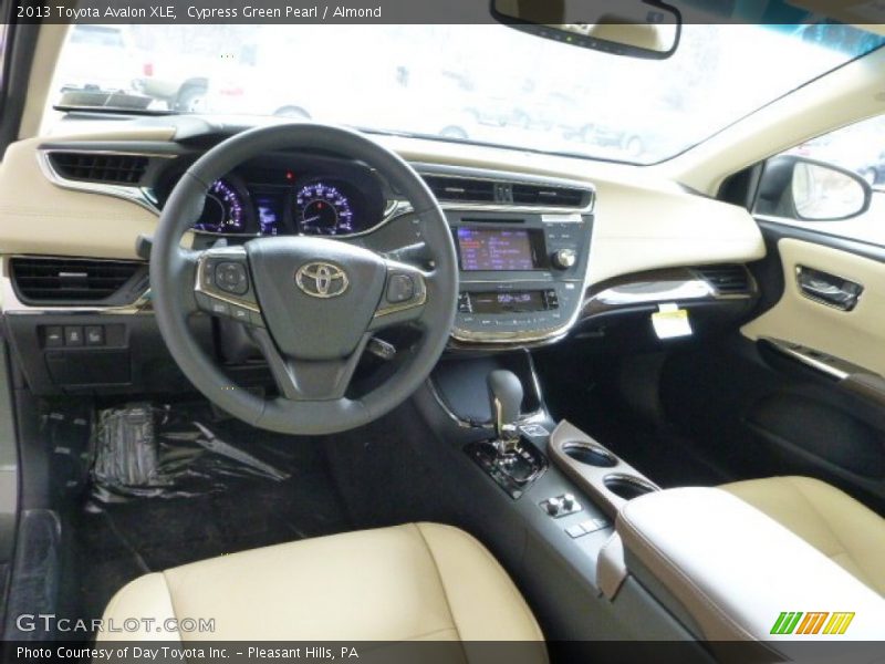 Cypress Green Pearl / Almond 2013 Toyota Avalon XLE