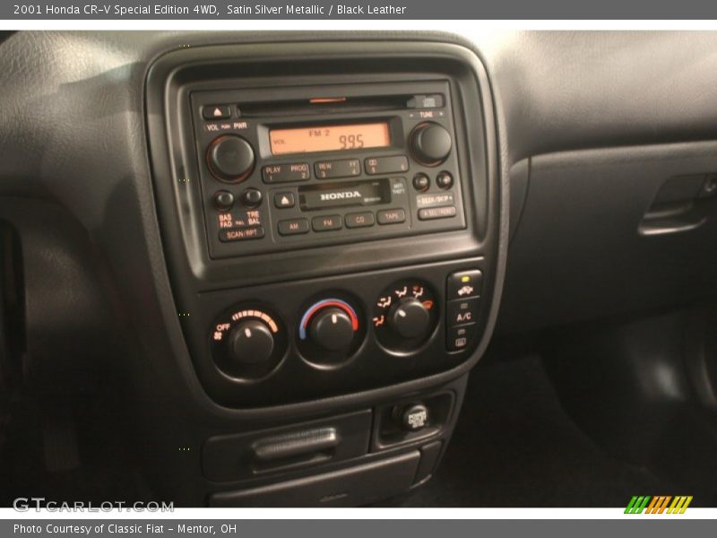 Satin Silver Metallic / Black Leather 2001 Honda CR-V Special Edition 4WD
