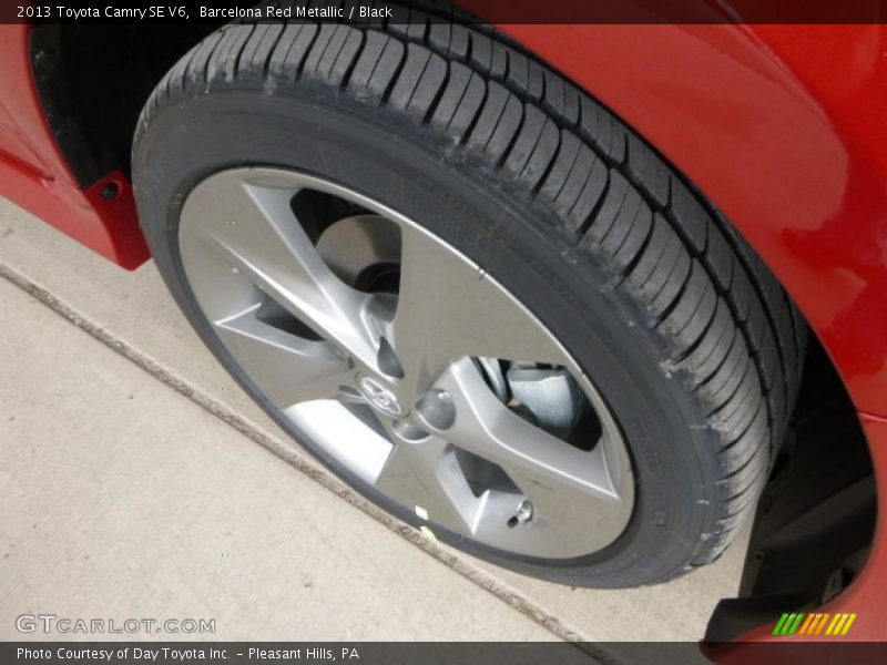 Barcelona Red Metallic / Black 2013 Toyota Camry SE V6