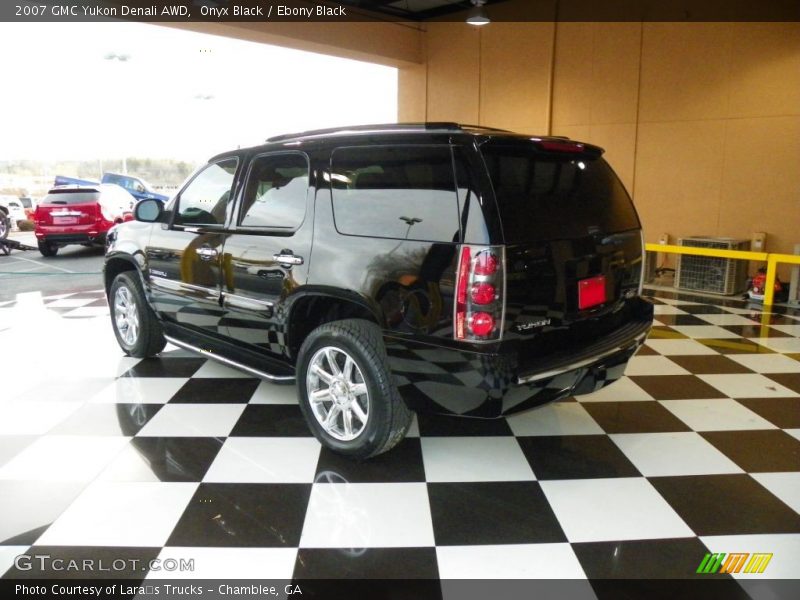 Onyx Black / Ebony Black 2007 GMC Yukon Denali AWD