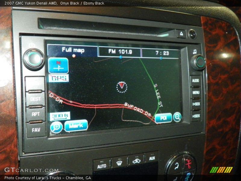 Onyx Black / Ebony Black 2007 GMC Yukon Denali AWD