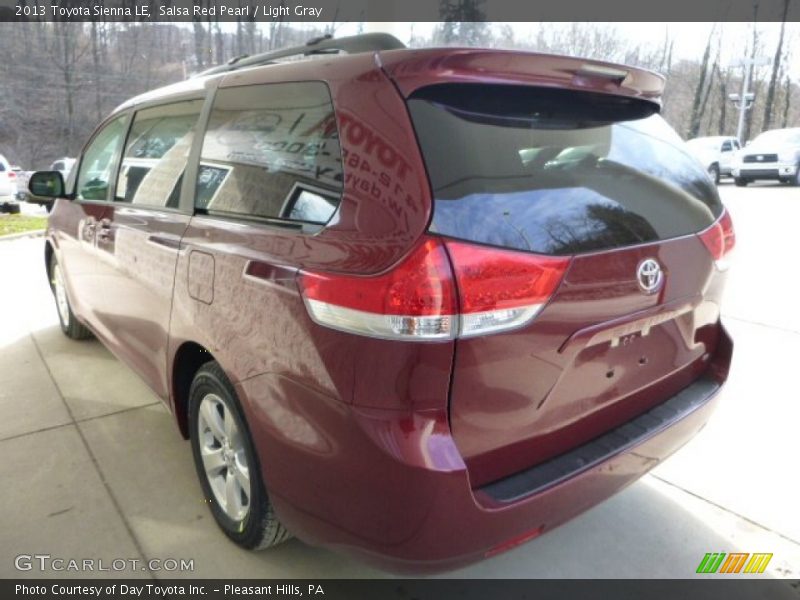 Salsa Red Pearl / Light Gray 2013 Toyota Sienna LE