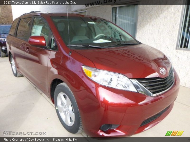 Salsa Red Pearl / Light Gray 2013 Toyota Sienna LE