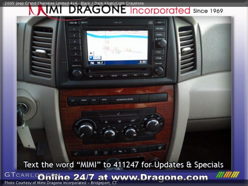 Black / Dark Khaki/Light Graystone 2005 Jeep Grand Cherokee Limited 4x4