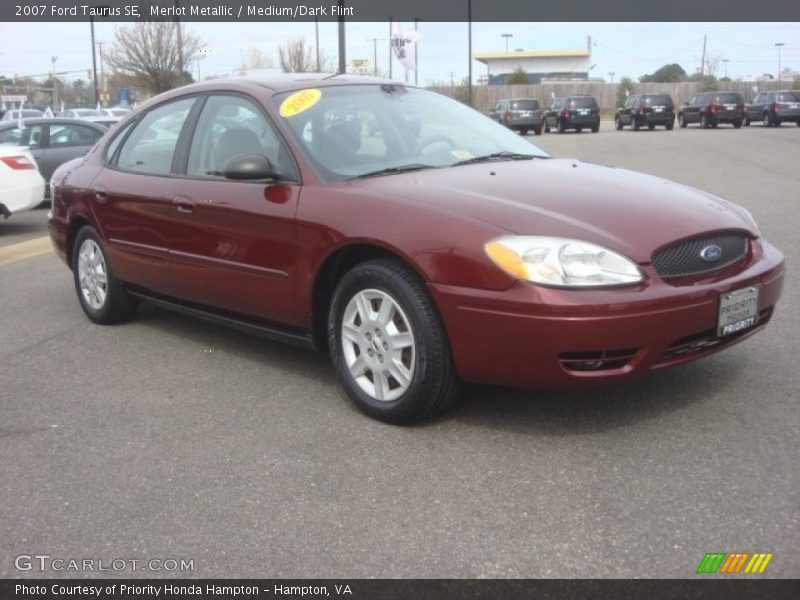 Merlot Metallic / Medium/Dark Flint 2007 Ford Taurus SE