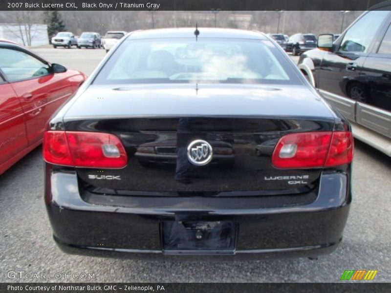 Black Onyx / Titanium Gray 2007 Buick Lucerne CXL