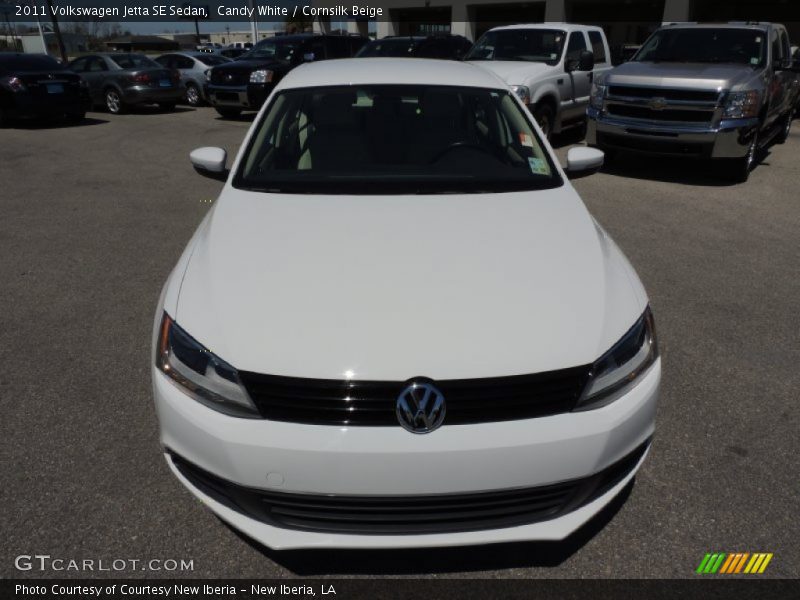 Candy White / Cornsilk Beige 2011 Volkswagen Jetta SE Sedan