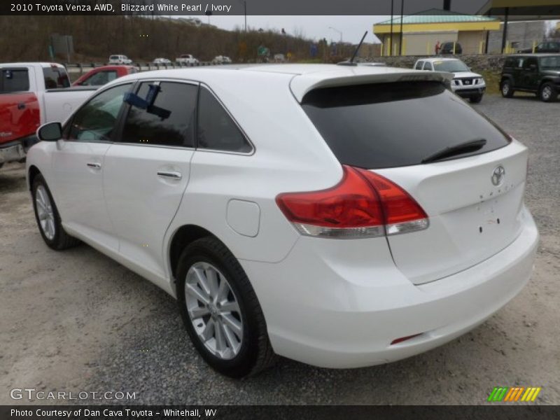 Blizzard White Pearl / Ivory 2010 Toyota Venza AWD