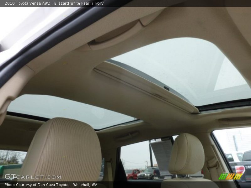 Blizzard White Pearl / Ivory 2010 Toyota Venza AWD