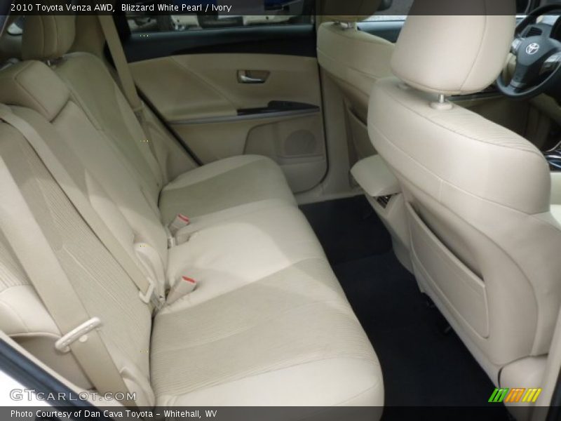 Blizzard White Pearl / Ivory 2010 Toyota Venza AWD
