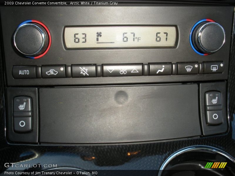 Controls of 2009 Corvette Convertible