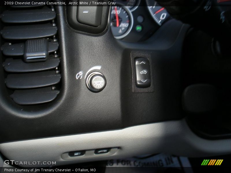 Arctic White / Titanium Gray 2009 Chevrolet Corvette Convertible