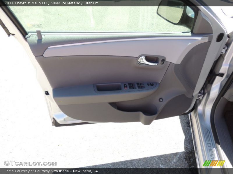 Silver Ice Metallic / Titanium 2011 Chevrolet Malibu LT