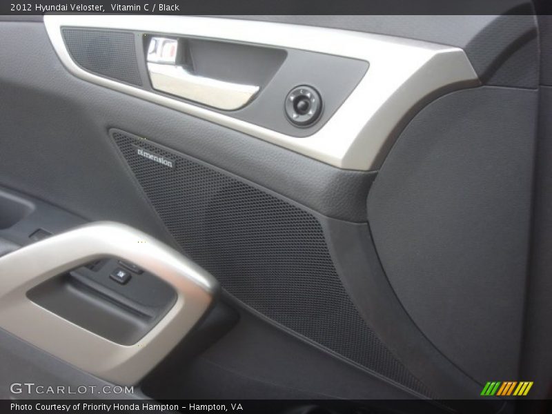 Vitamin C / Black 2012 Hyundai Veloster