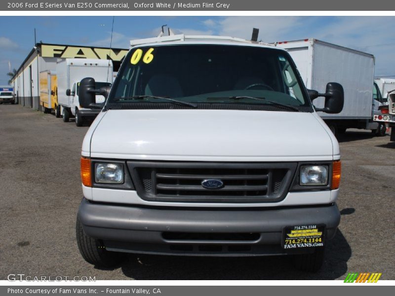 Oxford White / Medium Flint Grey 2006 Ford E Series Van E250 Commercial