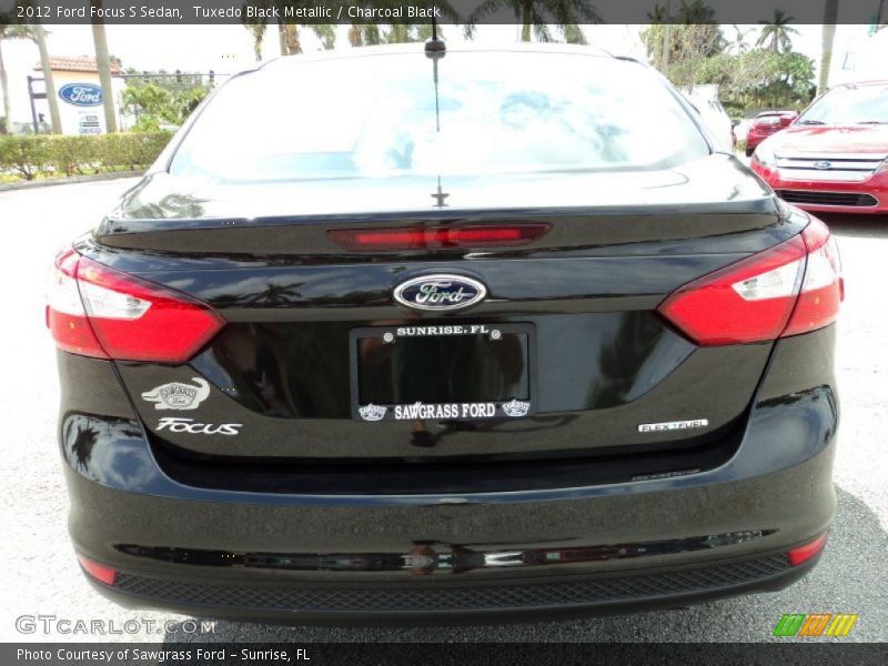 Tuxedo Black Metallic / Charcoal Black 2012 Ford Focus S Sedan