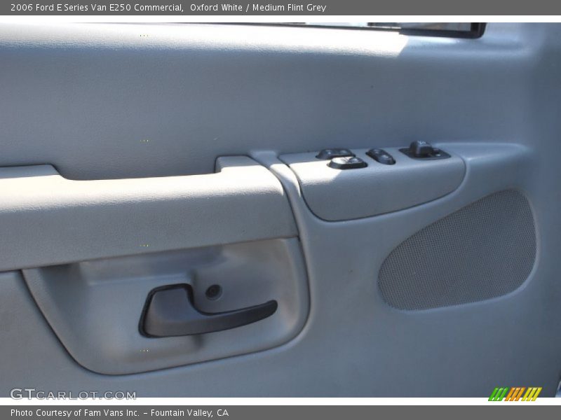Oxford White / Medium Flint Grey 2006 Ford E Series Van E250 Commercial