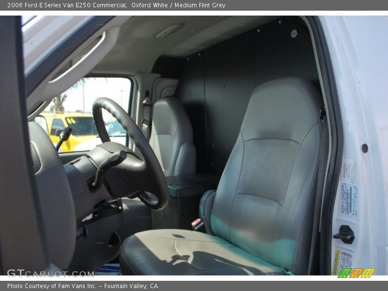 Oxford White / Medium Flint Grey 2006 Ford E Series Van E250 Commercial