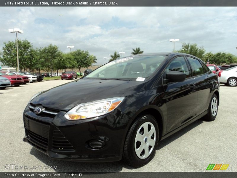 Tuxedo Black Metallic / Charcoal Black 2012 Ford Focus S Sedan