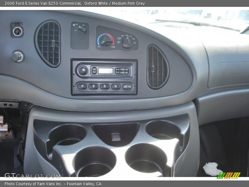 Oxford White / Medium Flint Grey 2006 Ford E Series Van E250 Commercial