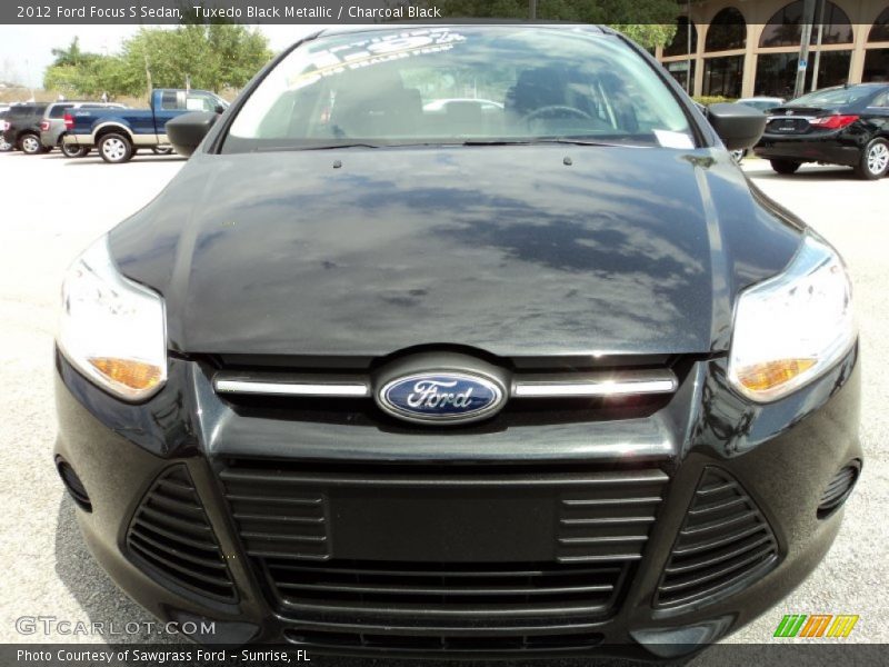 Tuxedo Black Metallic / Charcoal Black 2012 Ford Focus S Sedan