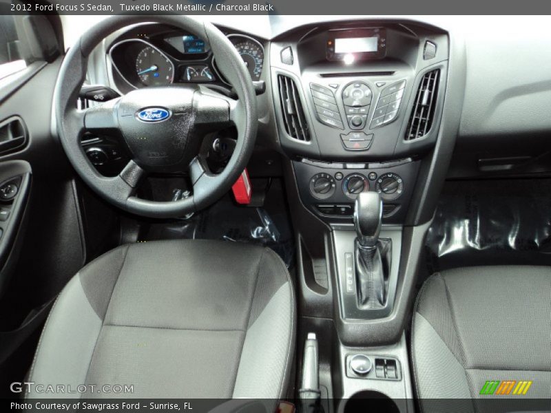 Tuxedo Black Metallic / Charcoal Black 2012 Ford Focus S Sedan