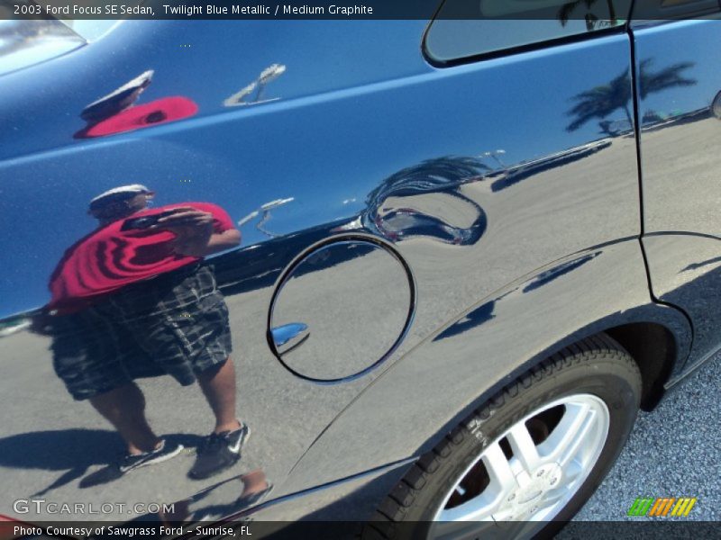 Twilight Blue Metallic / Medium Graphite 2003 Ford Focus SE Sedan