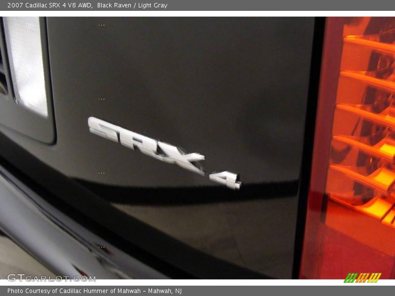 Black Raven / Light Gray 2007 Cadillac SRX 4 V8 AWD