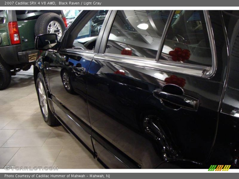 Black Raven / Light Gray 2007 Cadillac SRX 4 V8 AWD