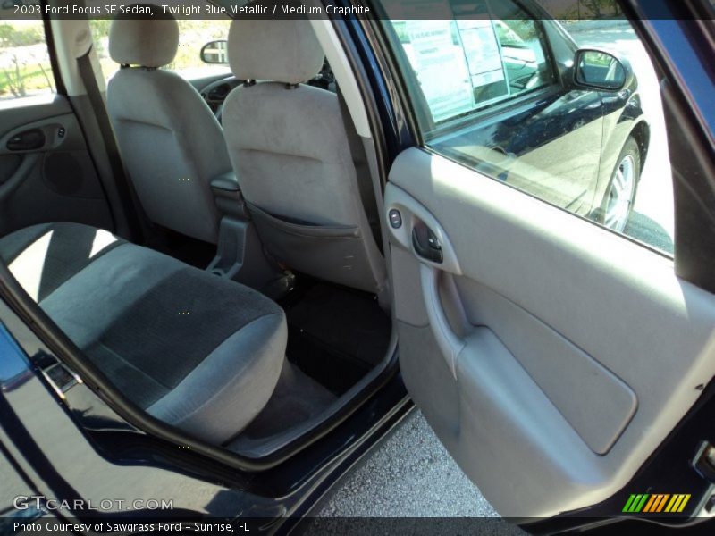 Twilight Blue Metallic / Medium Graphite 2003 Ford Focus SE Sedan