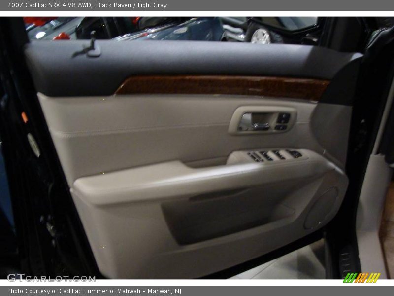 Black Raven / Light Gray 2007 Cadillac SRX 4 V8 AWD