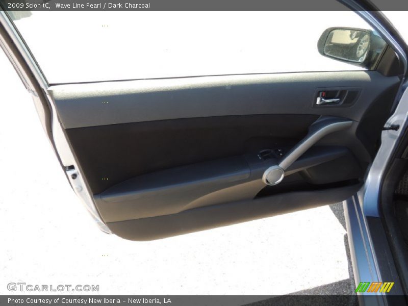 Wave Line Pearl / Dark Charcoal 2009 Scion tC
