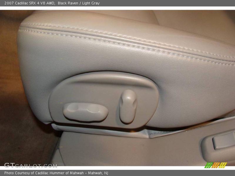 Black Raven / Light Gray 2007 Cadillac SRX 4 V8 AWD