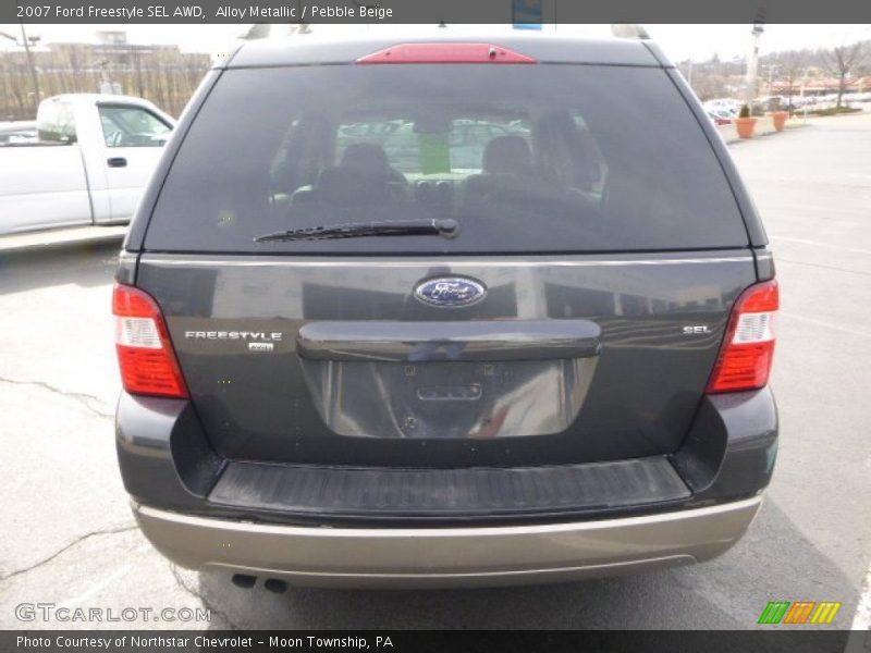 Alloy Metallic / Pebble Beige 2007 Ford Freestyle SEL AWD