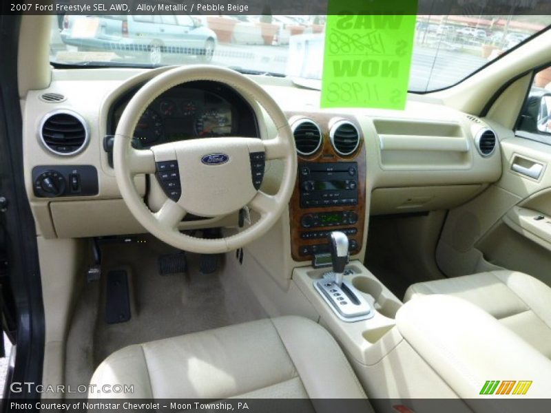 Alloy Metallic / Pebble Beige 2007 Ford Freestyle SEL AWD