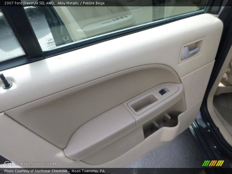 Alloy Metallic / Pebble Beige 2007 Ford Freestyle SEL AWD