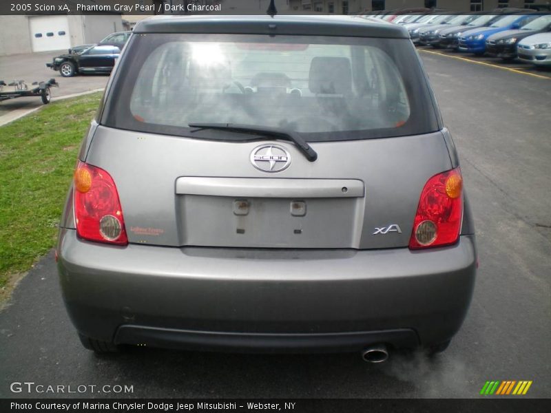 Phantom Gray Pearl / Dark Charcoal 2005 Scion xA