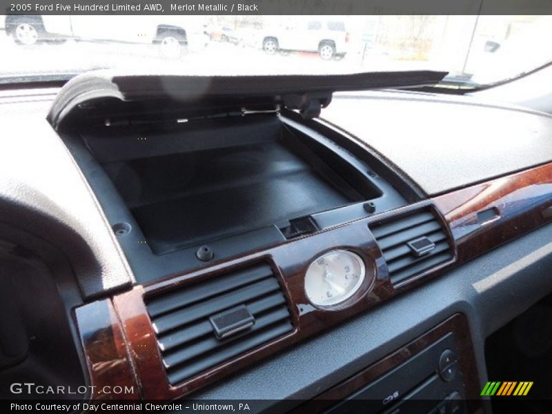 Merlot Metallic / Black 2005 Ford Five Hundred Limited AWD