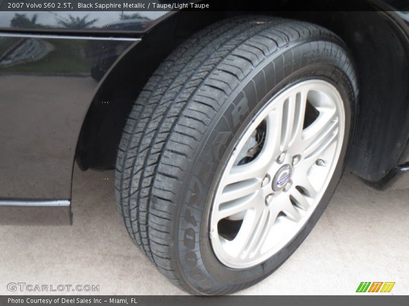 Black Sapphire Metallic / Taupe/Light Taupe 2007 Volvo S60 2.5T