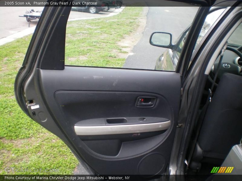 Phantom Gray Pearl / Dark Charcoal 2005 Scion xA