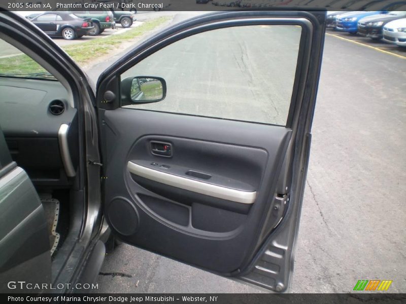 Phantom Gray Pearl / Dark Charcoal 2005 Scion xA