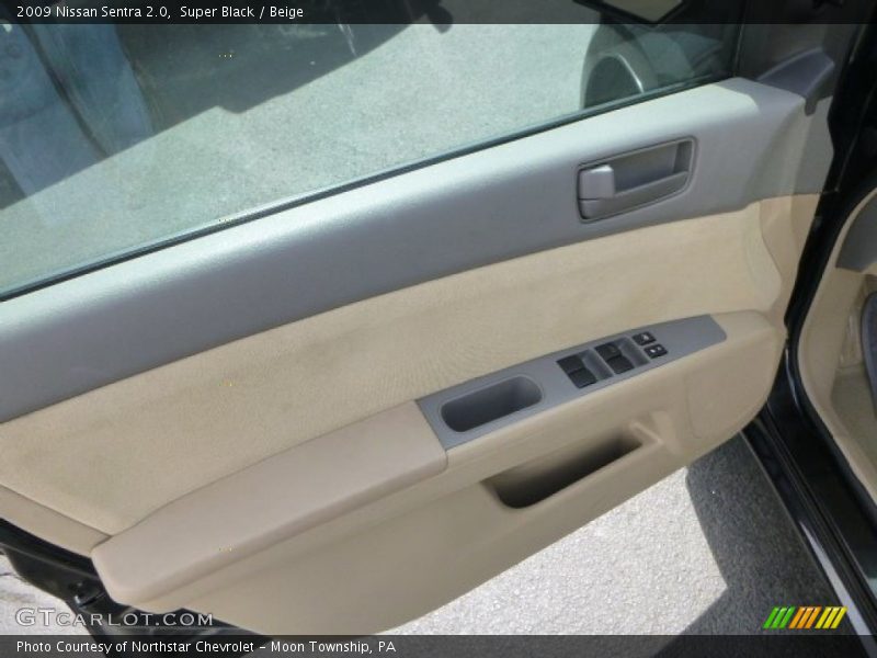 Super Black / Beige 2009 Nissan Sentra 2.0