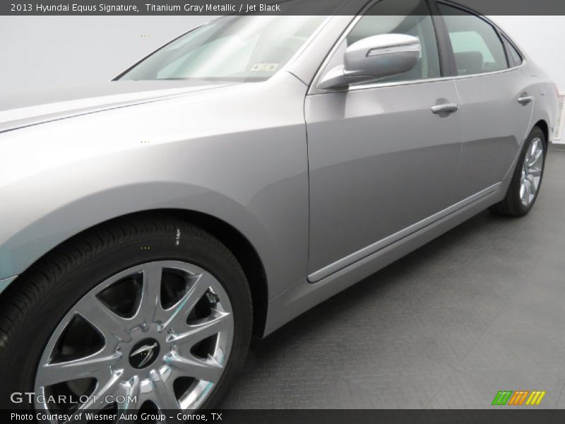 Titanium Gray Metallic / Jet Black 2013 Hyundai Equus Signature