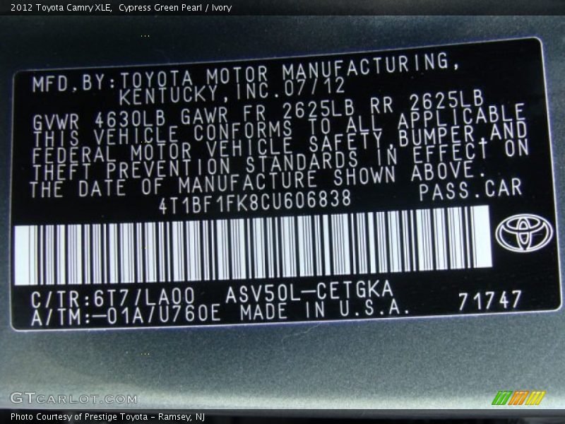 Cypress Green Pearl / Ivory 2012 Toyota Camry XLE