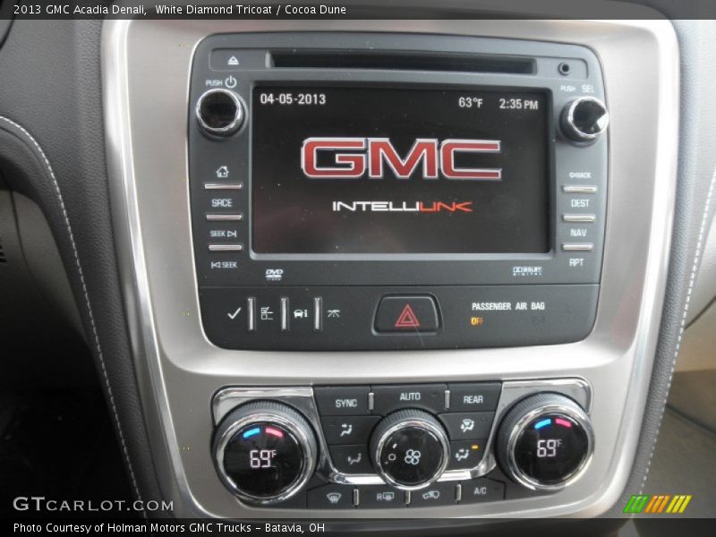 White Diamond Tricoat / Cocoa Dune 2013 GMC Acadia Denali