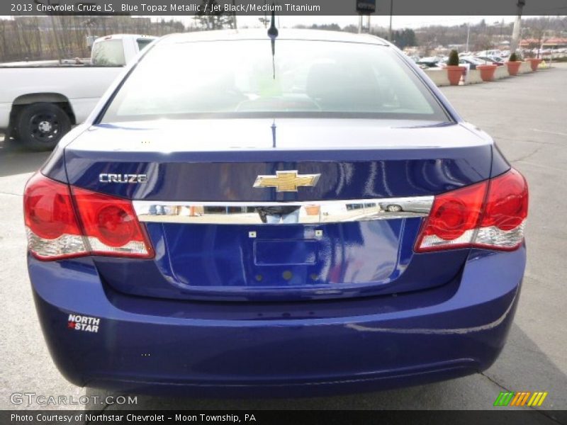 Blue Topaz Metallic / Jet Black/Medium Titanium 2013 Chevrolet Cruze LS