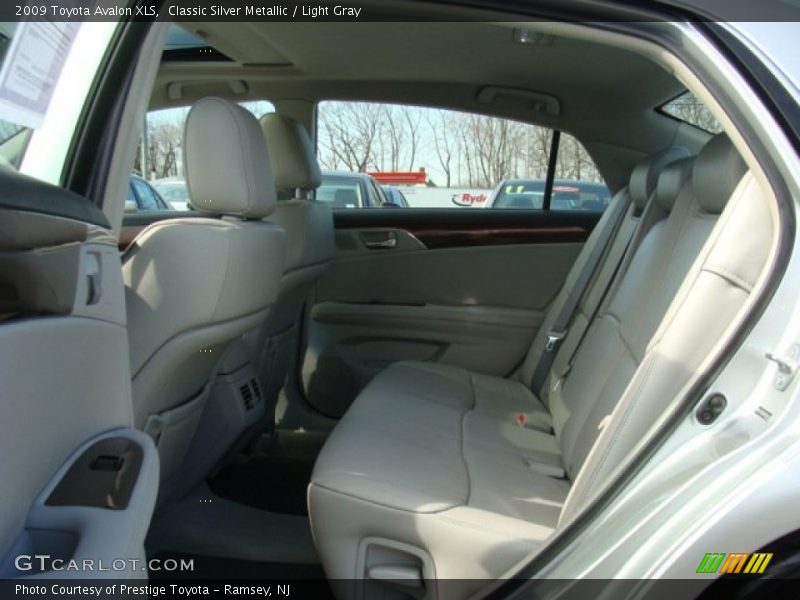 Classic Silver Metallic / Light Gray 2009 Toyota Avalon XLS