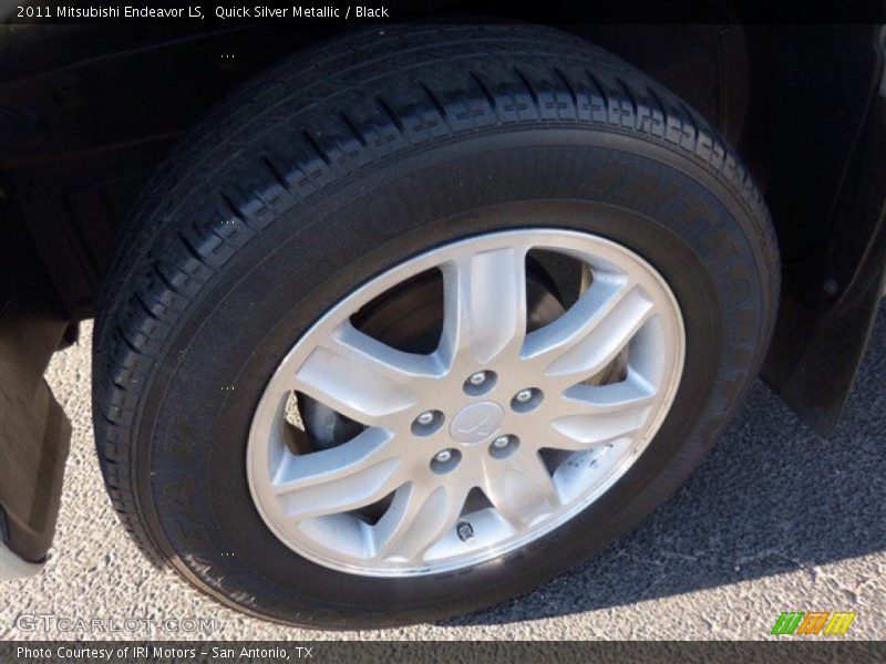 Quick Silver Metallic / Black 2011 Mitsubishi Endeavor LS