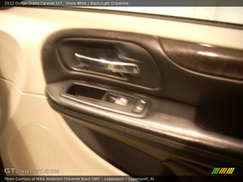 Stone White / Black/Light Graystone 2012 Dodge Grand Caravan SXT