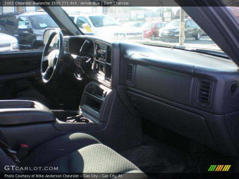 Arrival Blue / Dark Charcoal 2003 Chevrolet Avalanche 1500 Z71 4x4